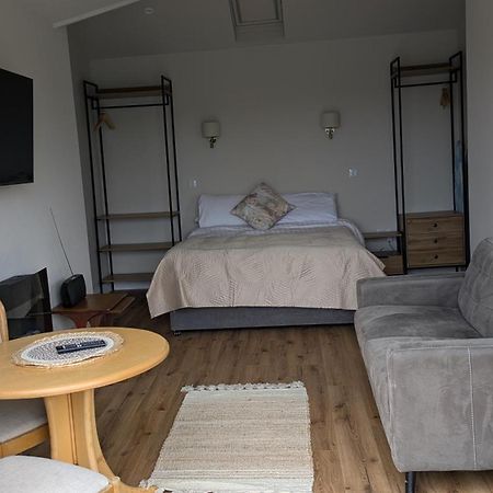 Rocklands Cottage Кинсейл Екстериор снимка